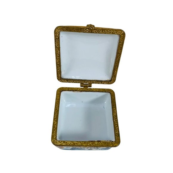 VTG Agiftcorp Boston Trinket Box Clipper Ship 2" Map of World Gold Tone Flower - Picture 4 of 16